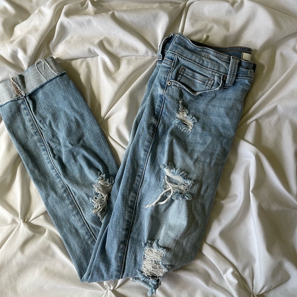 Medium wash ripped skinny jeans